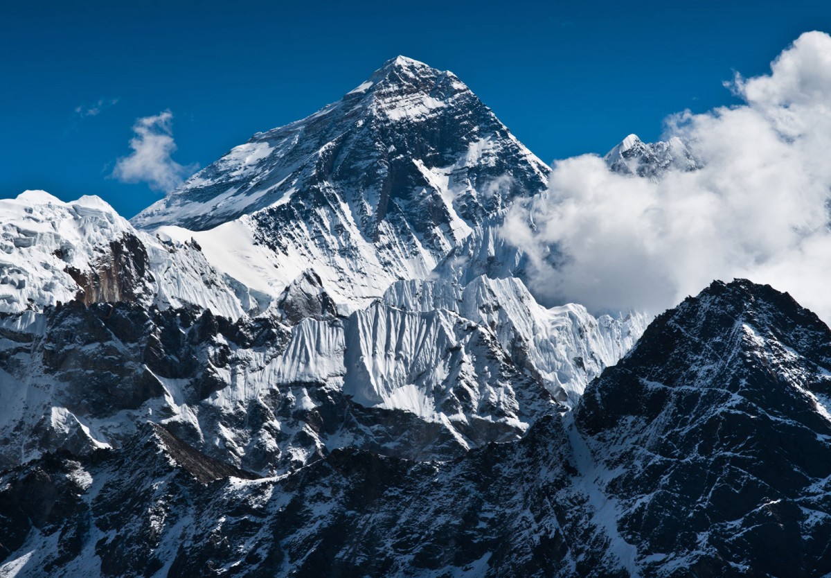 सगरमाथाको नयाँ उचाइको घोषणा मंगलबार