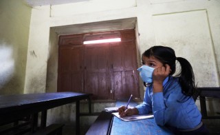 कोरोनाको कहरले विद्यालय शिक्षाको सुरुवाती कक्षा मै ‘भ्याकुम’