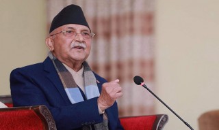 ताज्जुब लाग्छ, दाहालले मलाई पार्टीबाट निकाल्ने रे : ओली