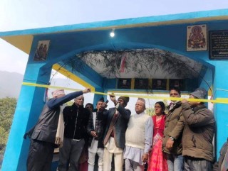 बिहुँमा धर्मराज कँडेलको परिवारद्वारा सुविधा सम्पन्न प्रतीक्षालय निर्माण