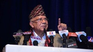 साधारण सदस्य समेत नरहने गरी ओलीलाई कारबाही गर्ने नेपालको घोषणा