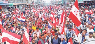 गाउँ पुगेपछि नेकपाभित्र उथलपुथल, ४० परिवार नै कांग्रेसमा प्रवेश