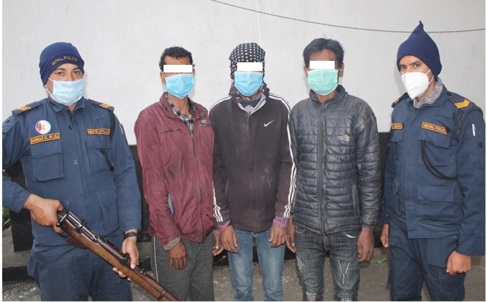 घरभित्रै छिरेर काका-भतिजाले गरे मोतिरामकाे हत्या