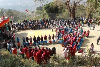 एउटै गाँउका १ सय १५ नेकपा कार्यकर्ता नेपाली काँग्रेसमा प्रवेश