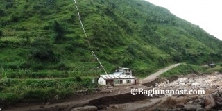 पाँच महिनासम्म पनि पाएनन भुजीखोला लघुजलविद्युत आयोजना काम गर्ने श्रमिकले  ज्याला