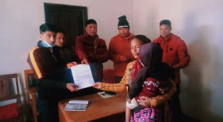 सिटिजन लाईफ इन्स्योरेन्सले दियो १३ लाखको मृत्यु दाबी भुक्तानी
