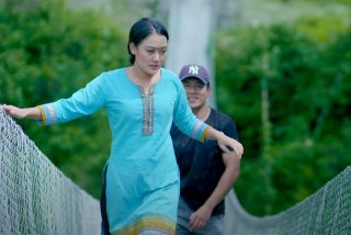 ‘आनाकानी किन हो ठूली’ बजारमा भिडियाेसहित