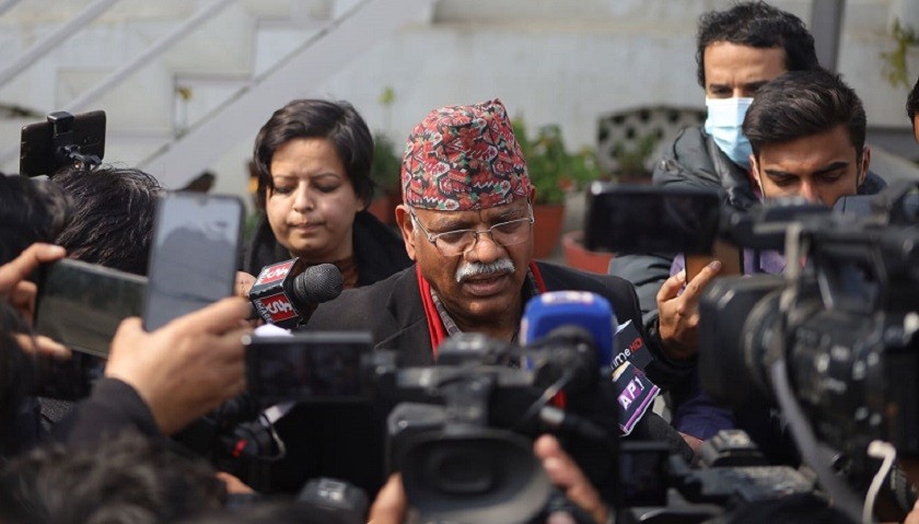 निर्वाचन आयोगलाई प्रचण्ड–माधव पक्षको प्रश्नः विवाद समाधान नगरी कसरी निर्वाचन सम्पन्न हुन्छ ?