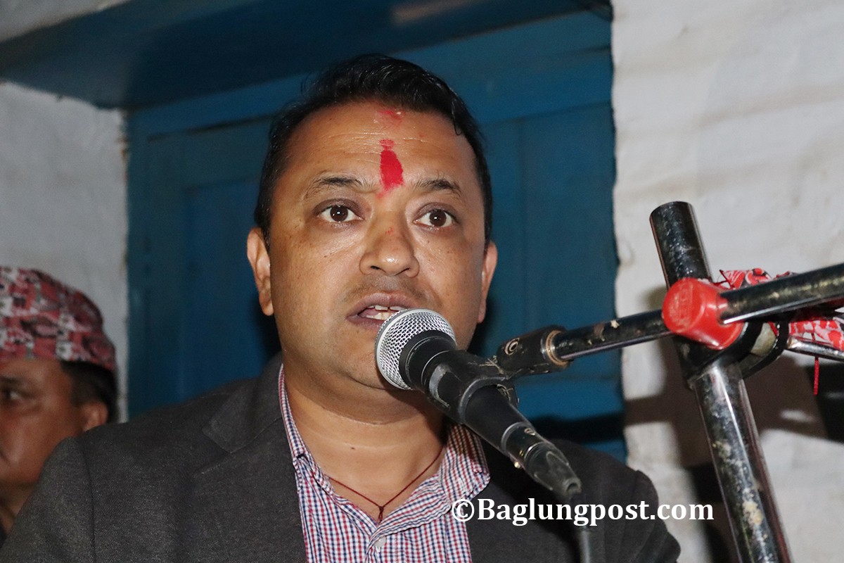 कांग्रेसले सरकारको जिम्मा लिएर चुनाव गराउनुपर्छ : गगन थापा