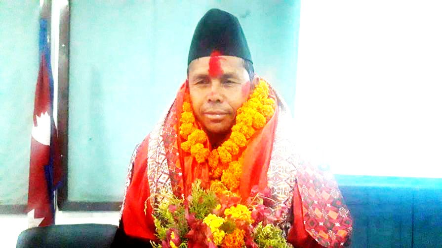 को हुन् जनमोर्चाका सांसद खिमविक्रम शाही ?