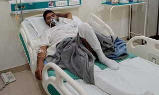 निसीखोलाका रेशम शाहीको उपचारका लागि बुर्तिबाङ ढोरपाटन यातायात समितिको सहयोग 