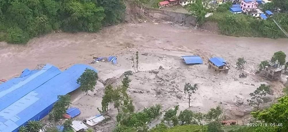 पाँच दिनमा बाढी पहिरोमा परी १६ जनाको मृत्यु, दुई हजार विस्थापित