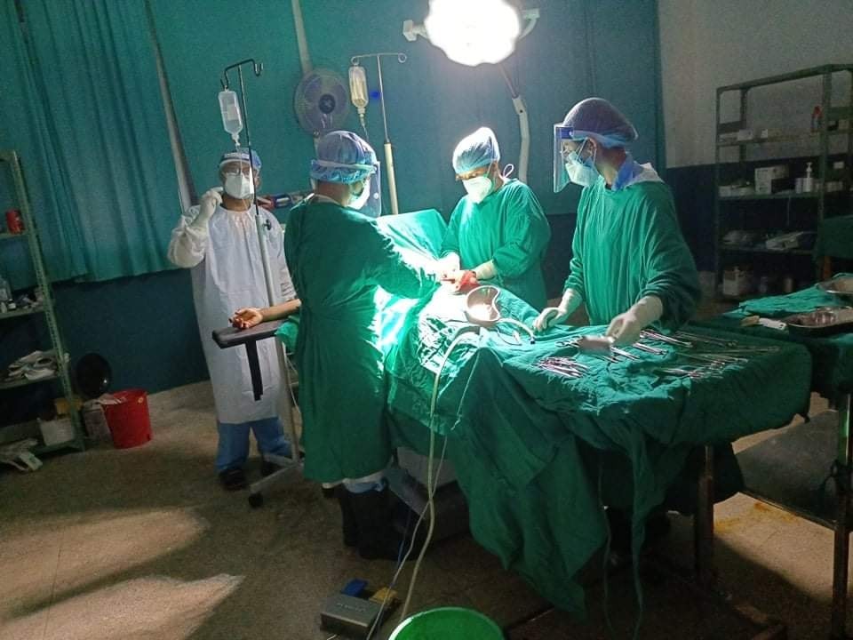 बुर्तिबाङमा कोरोना संक्रमित महिलालाई शल्यक्रिया मार्फत सुत्केरी गराइयो
