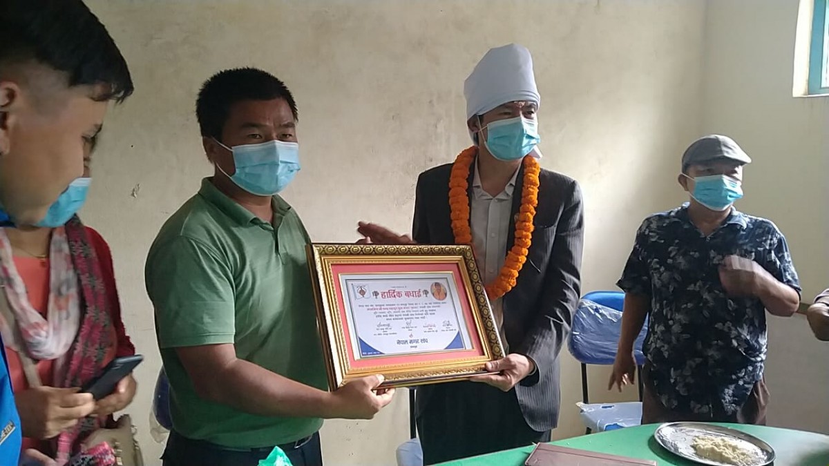 मन्त्री बुढालाई बागलुङका मगर संघ संस्थाद्वारा सम्मान 