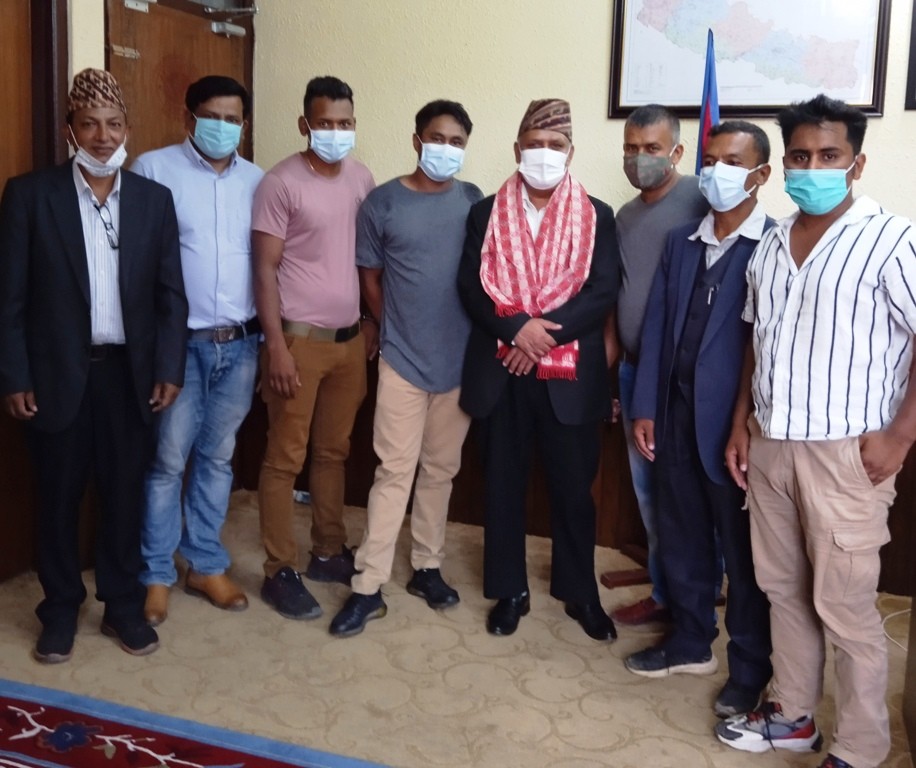 गलकोटको कृषि, पर्यटन, भौतिक पूर्वाधारमा सहयोग गर्न प्रदेश सरकारलाई युवाहरुको आग्रह