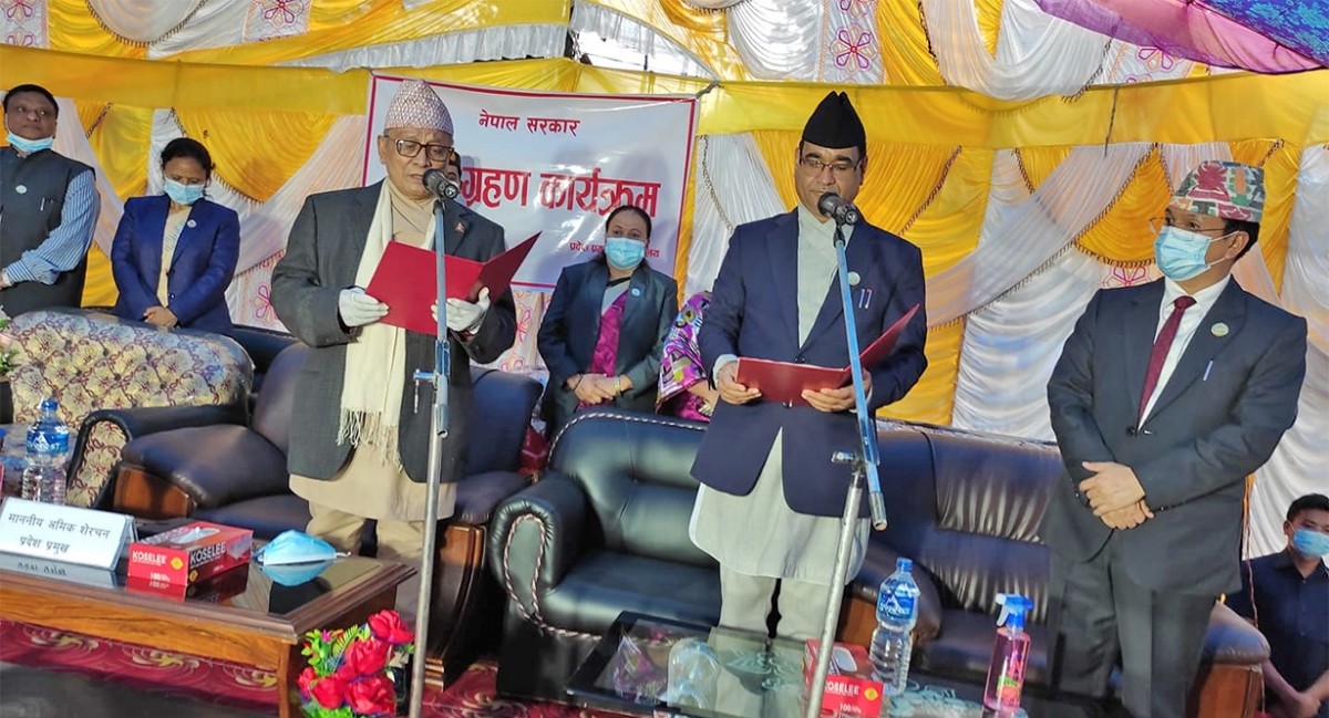 लुम्बिनीका मुख्यमन्त्री र ६ मन्त्रीले लिए सपथ 