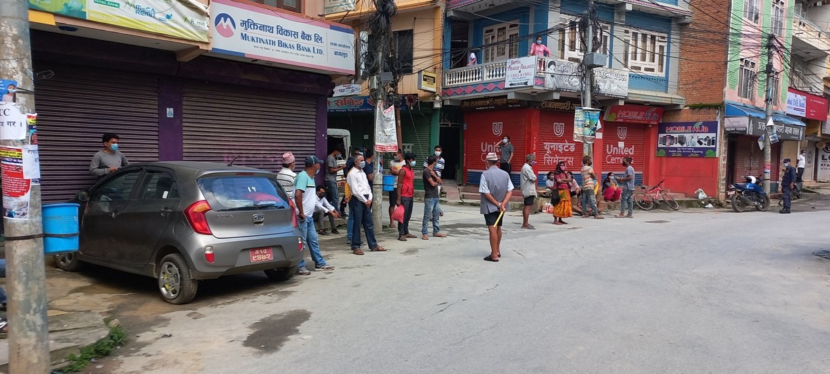 बागलुङमा निषेधाज्ञा उल्लङ्घन गर्ने ८ हजार बढिलाई कारबाही