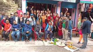 नेपाली काँग्रेस ढोरपाटनले संकलन गर्यो देउसी भैलो खेलेर ६ लाख   