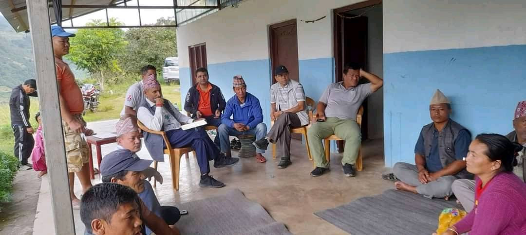 कृषि ज्ञान केन्द्र बागलुङले  किसानको घर घरमै पुगि अनुगमन र समिक्षा  गर्‍यो 