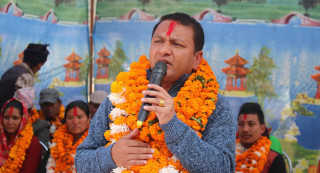 ढोरपाटनका फरार मेयर देवकुमारविरुद्ध ५ सय ८९ उजुरी