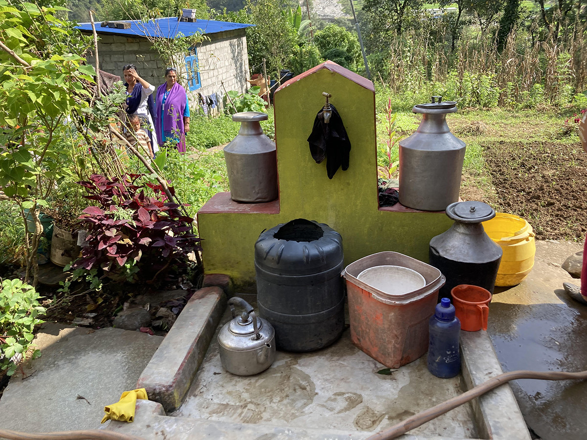 बागलुङको माझी बस्तीमा खानेपानी अभाव : धारा जोडेको तीन वर्षसम्म पनि आएन पानी