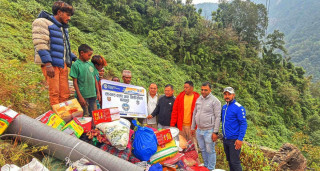 अग्नीपीडितलाई लायन्स क्लब निसीखोलाको सहयोग